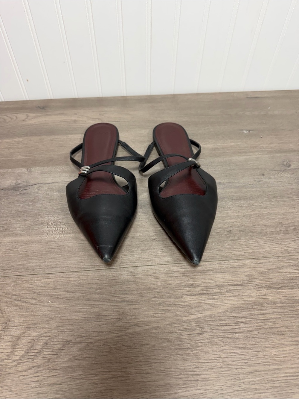 Used women Vince Gilia Hardware-Accent Leather Mules size 10 - Picture 2 of 10